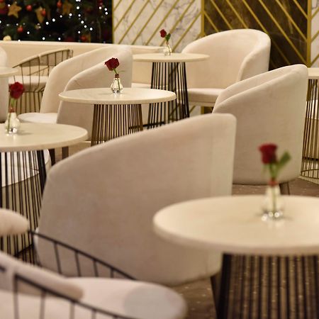 Grand Hotel Bucarest Exterior foto The interior of the lounge