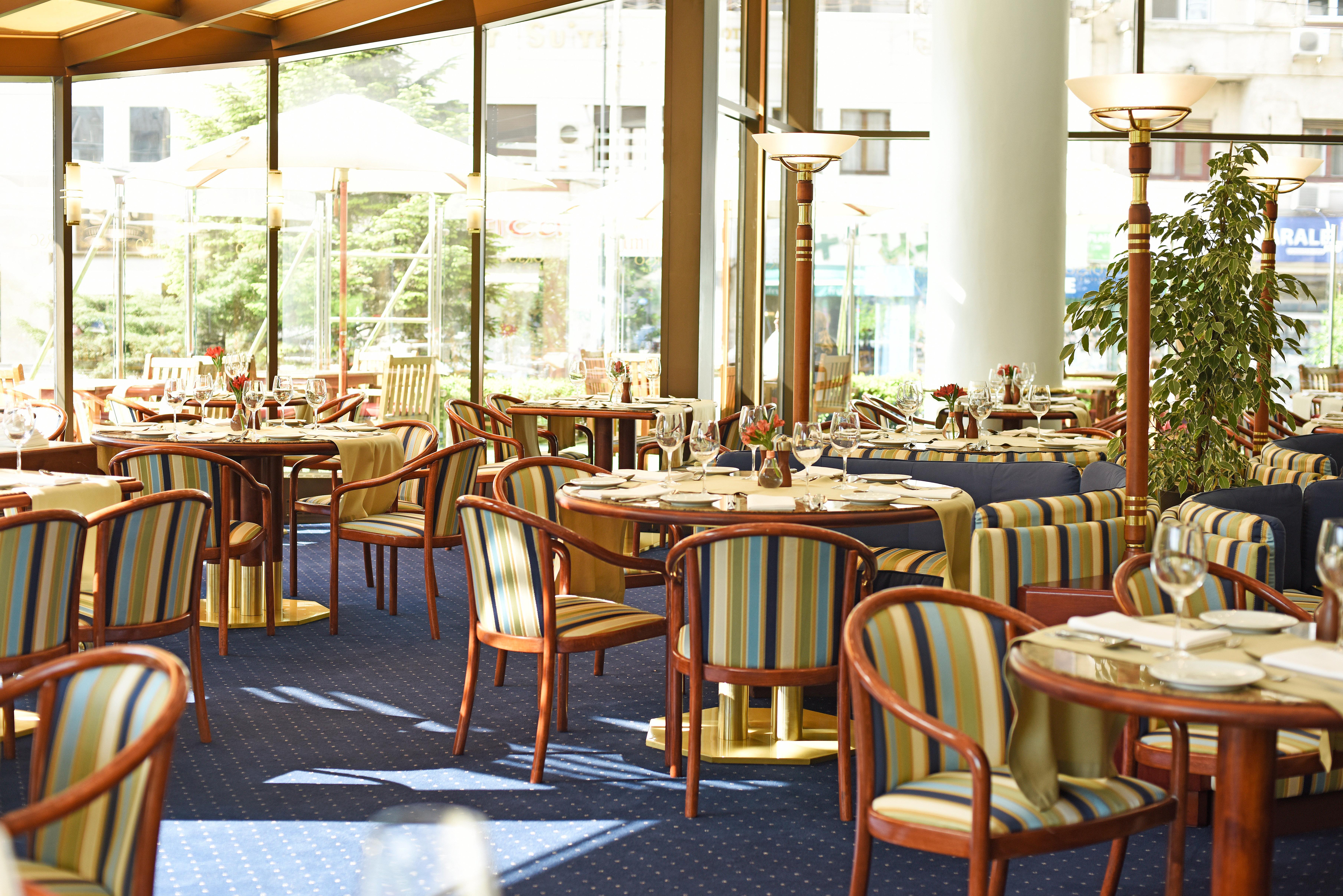 Grand Hotel Bucarest Exterior foto Restaurant