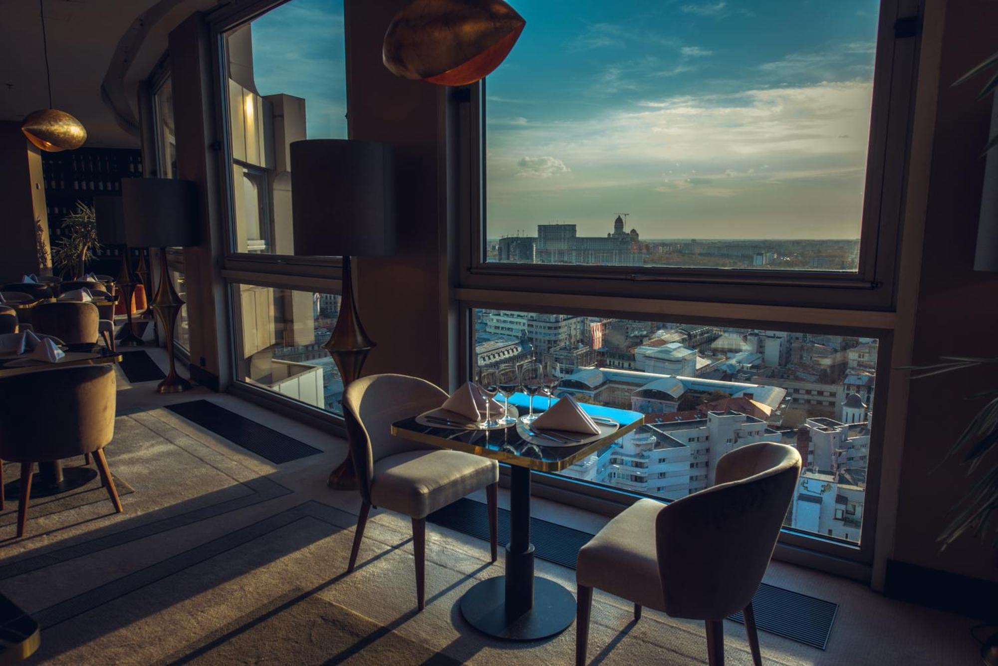 Grand Hotel Bucarest Exterior foto View from the 360° Sky Lounge